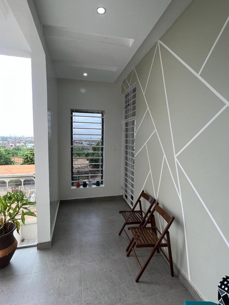 Fowaa Lux Bed & Breakfast Tema Dış mekan fotoğraf